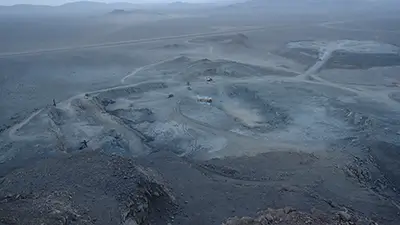 استخراج و بارگیری و حمل باطله وسنگ معدن سنگ آهن میشدوان