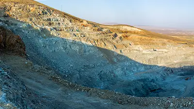 معدن سنگ آهن کیمیا